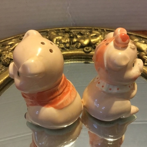 Vintage Anthropomorphic Pig Salt and Pepper Shaker Set. Made in Korea -used - Picture 3 of 7